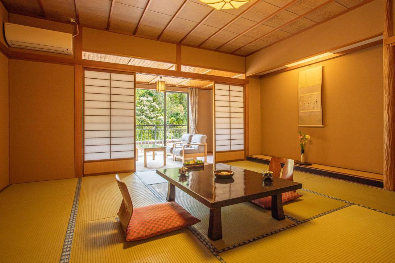 Shirasagiyu Tawaraya Hotel Kaga  Bagian luar foto